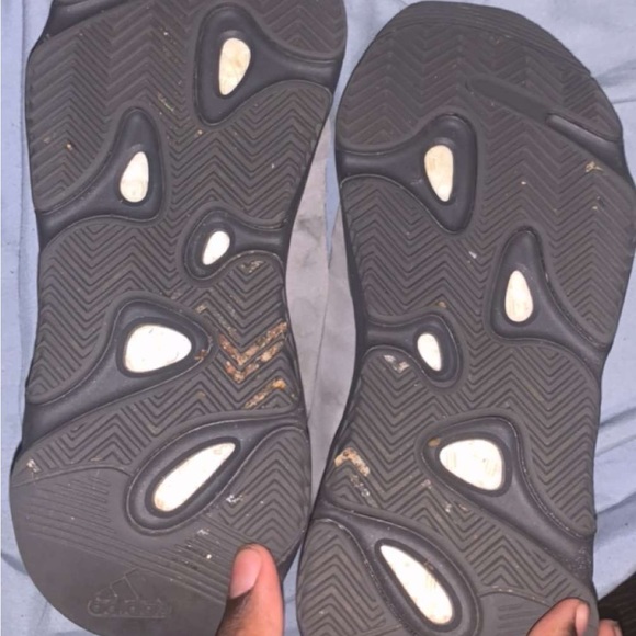 adidas Yeezy Boost 700 MNVN - Picture 7 of 8